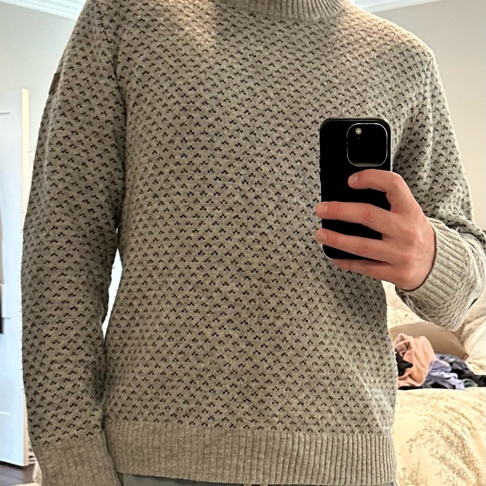 Fjallraven Ovik Nordic Sweater Mens Large Grey 100% Knitted Wool - worn 3 times